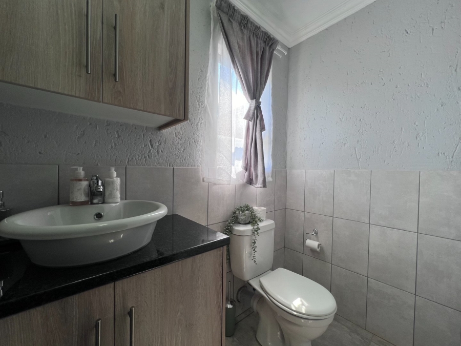 1 Bedroom Property for Sale in Melodie North West